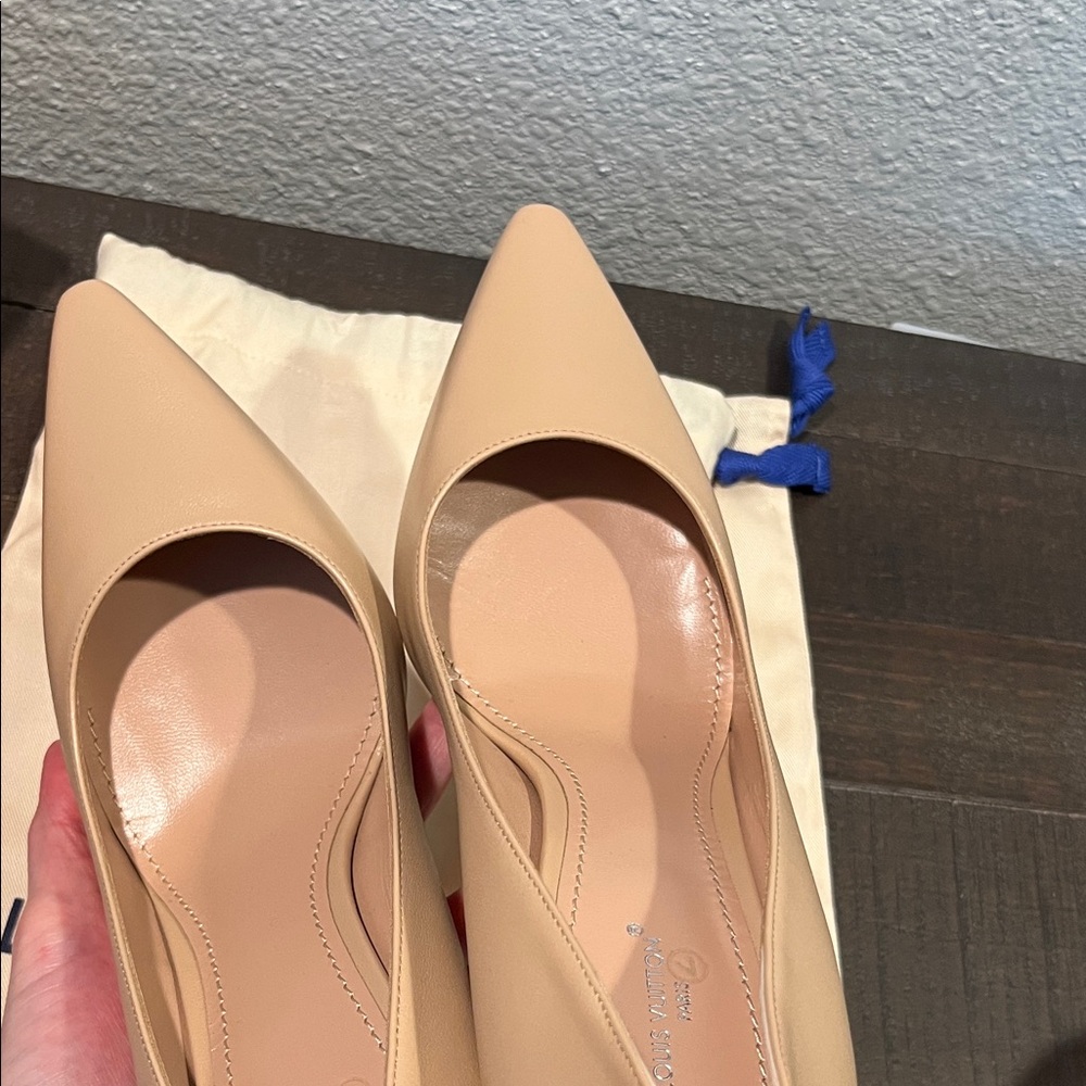 Louis Vuitton Women's Nude Heels - Picture 7 of 9